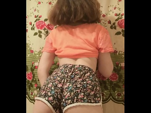 ❤️ Neska gazte sexy galtzak kentzen kameraren aurrean ❤️ Porno gurean eu.serviporno.ru ❌️❤